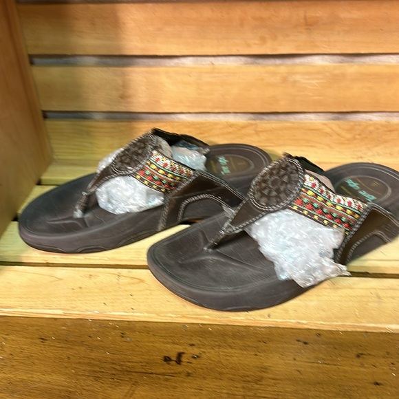 Skechers Tone ups - Picture 2 of 7